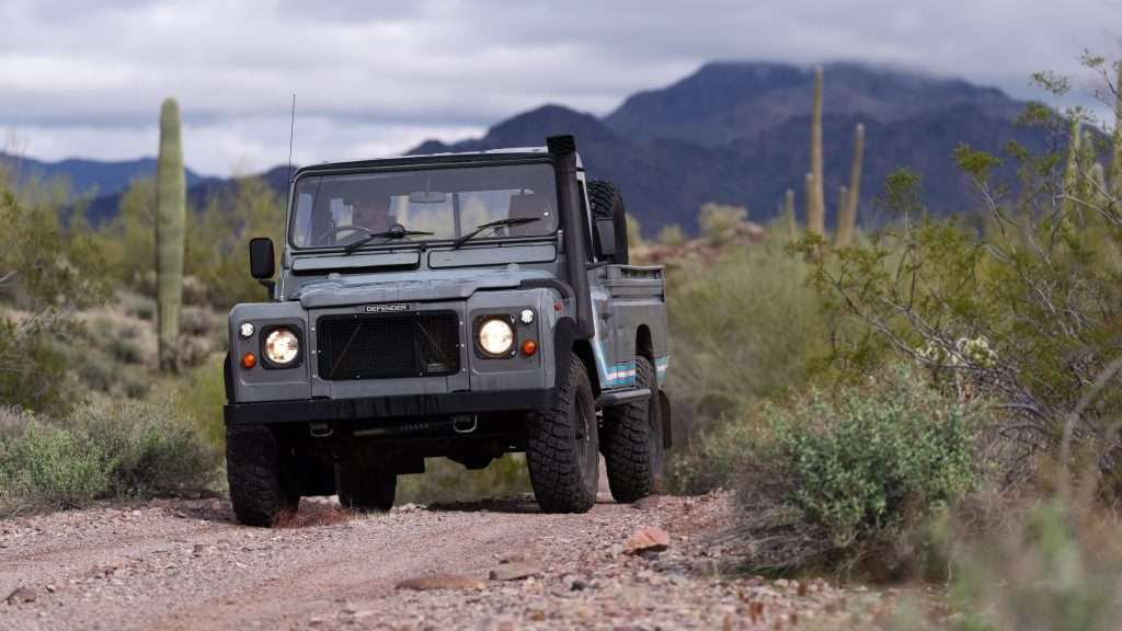 1991 Defender 110 in the Sonoran Desert