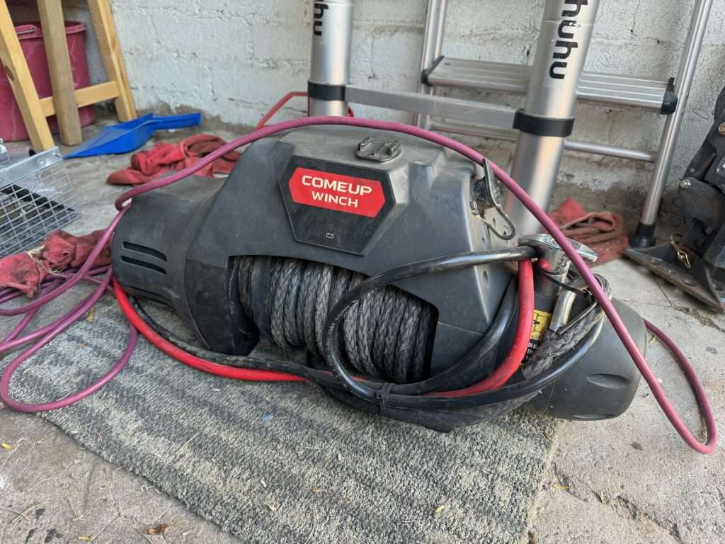 The old COMEUP 9.5si served me well for a while. Time to put it on the Defender.