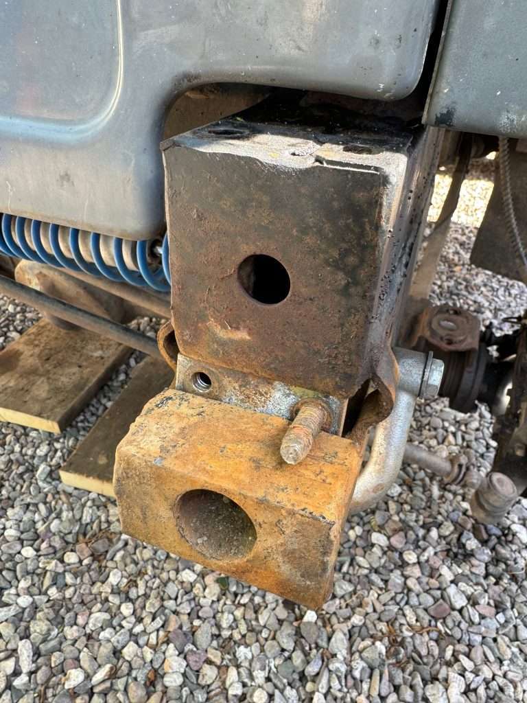 If I need to, I can hold the nut-plate in this position and cut the bolt fragment off.